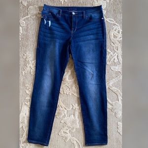 NEW Rock & Republic Mid-Rise Dark Wash Denim Straight Leg Skinny Jean Size 16